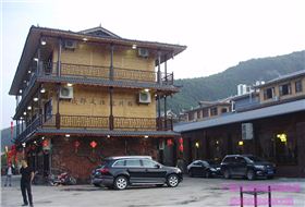 舞臺音響設(shè)備