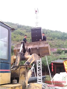 舞臺音響設(shè)備