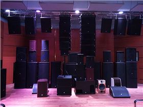 爵士龍音響體驗館五