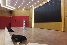 多功能廳采用專業舞臺音響設備【爵士龍音響】