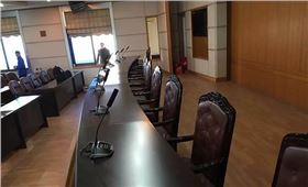 雙八寸線陣音箱組成會(huì)議室音響系統(tǒng)【爵士龍】