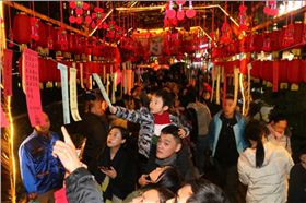 2019年韶關(guān)市“善美韶關(guān)喜樂元宵”百姓文化廣場助陣爵士龍線性陣列音箱