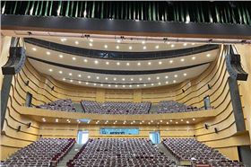 四川宜賓外語大學多功能劇院選用線陣音箱系統【萬昌企業】