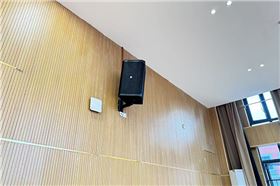 爵士龍音響助力長沙雨花湘一外國語學校打造智慧報告廳