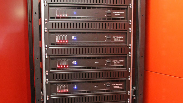 爵士龍專業(yè)音響為歐洲冠軍聯(lián)賽吶喊助威