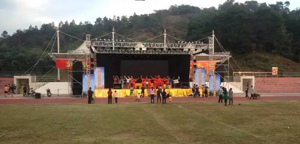 爵士龍音響燈光設(shè)備