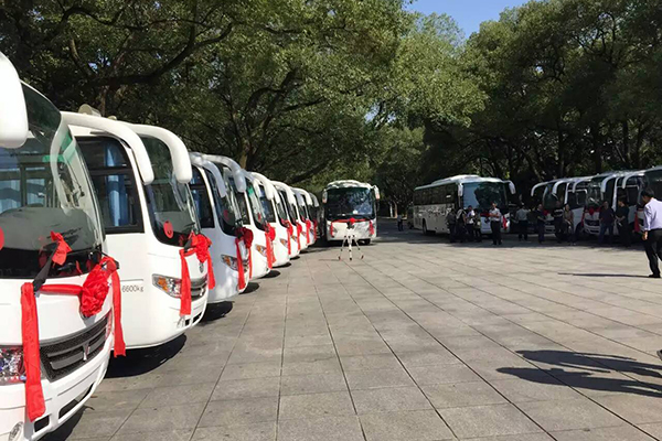 爵士龍流動圖書車