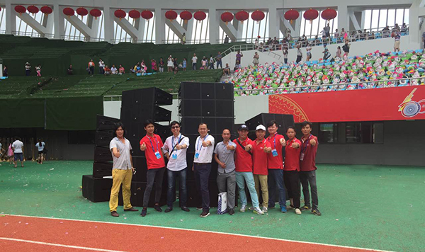 大型線陣音響設備助陣黔南州60周年文藝演出