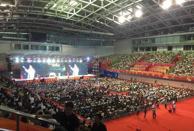 爵士龍大型舞臺(tái)音響案例