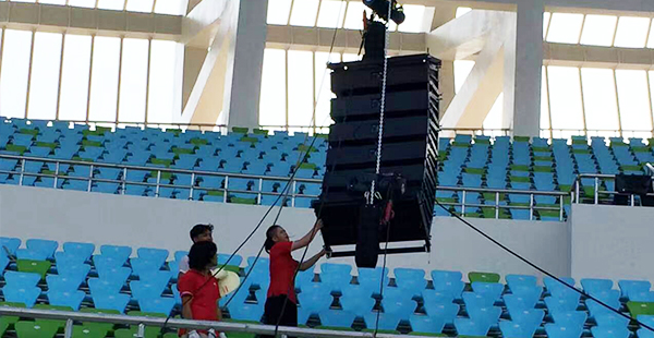 爵士龍專業(yè)舞臺音響音響系統(tǒng)方案