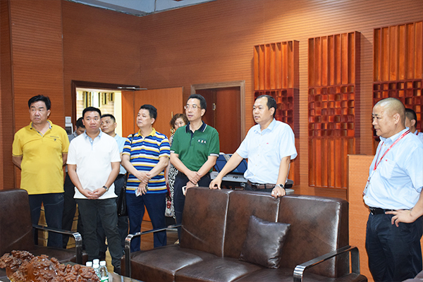 熱烈歡迎工商聯領導蒞臨萬昌音響公司指導工作