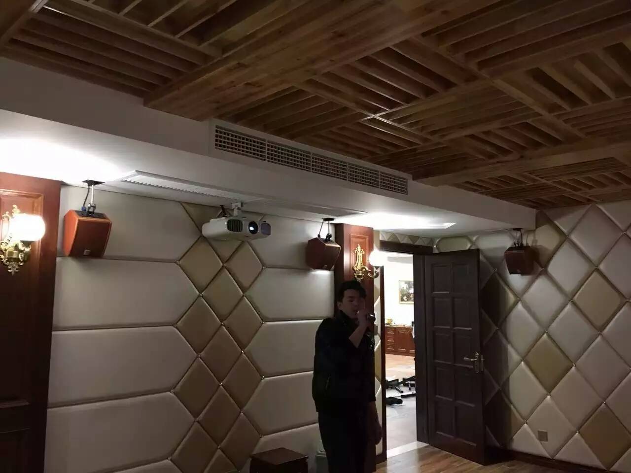 專業音響設備與電視機的連接方式【實用教程】