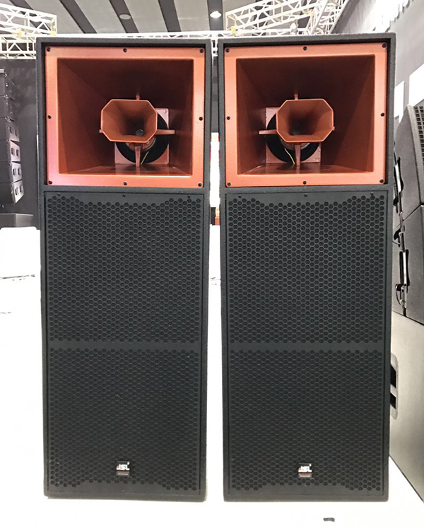 【爵士龍】 舞臺音響設備TW-215