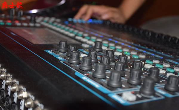 關注廣東舞臺音響廠家 輕松采購專業舞臺音響