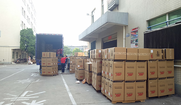 爵士龍500套舞臺音響設(shè)備整裝待發(fā)【湖南懷化】