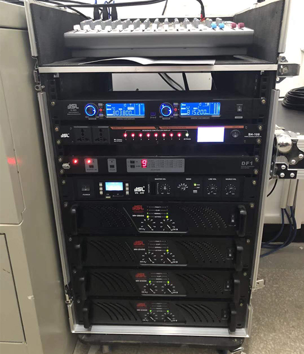 專業音響設備落戶昆明市宜良縣第三中學多功能廳