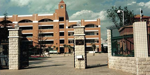 專業音響設備落戶昆明市宜良縣第三中學多功能廳