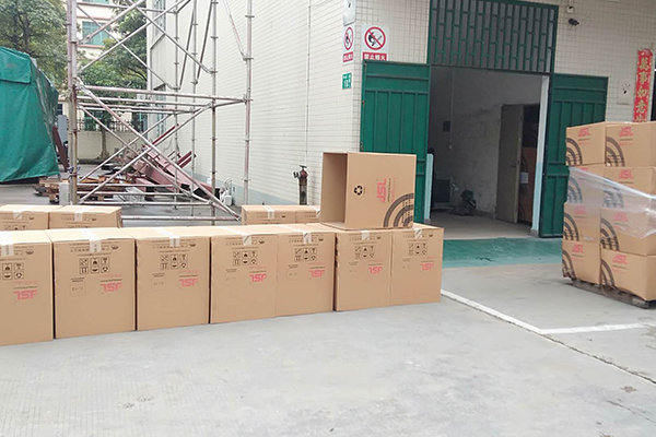 非洲客戶定制爵士龍線陣列音響系統