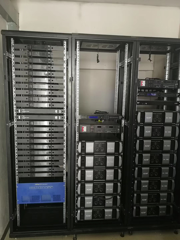 JSL爵士龍九寨溝南坪中學體育場工程案例