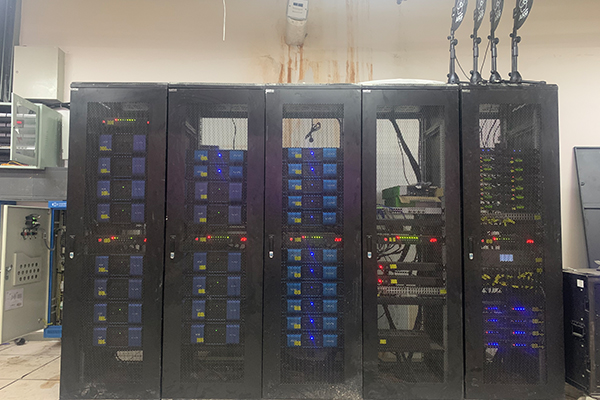 四川宜賓外語大學(xué)多功能劇院選用線陣音箱系統(tǒng)【萬昌企業(yè)】