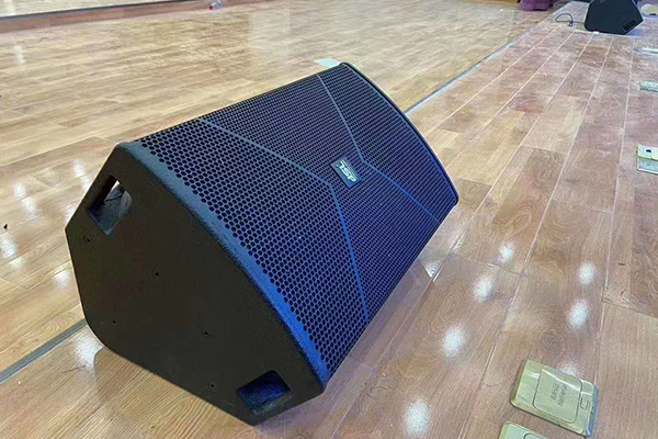 四川阿壩州汶川縣第五中學打造報告廳擴聲系統(tǒng)