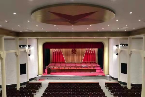 “三個(gè)代表”重要思想發(fā)源地:高州市人民會(huì)堂 采用爵士龍產(chǎn)品為會(huì)堂擴(kuò)聲設(shè)備