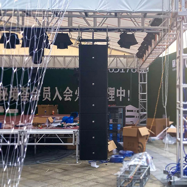 【爵士龍音響】JSL為湘西秘境小鎮首屆跳花節提供舞臺演出設備