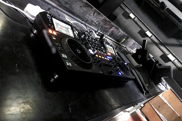 山東濟寧市圣貝尼酒吧選用爵士龍JSL專業音響設備