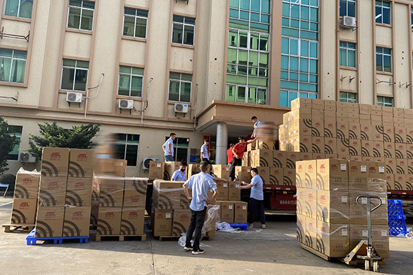 青海文化活動室設(shè)備配置項(xiàng)目啟動,2000只專業(yè)音響成功發(fā)貨!