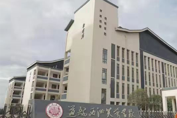 湖南永州道縣芙蓉學校報告廳選用JSL爵士龍專業音響擴聲系統