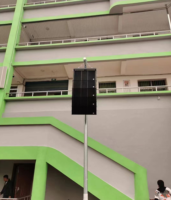 四川南充某學(xué)校體育場選用爵士龍全天候防水線陣音響系統(tǒng)