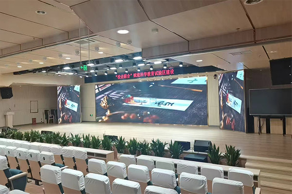 重慶某小學報告廳選用JSL爵士龍音響