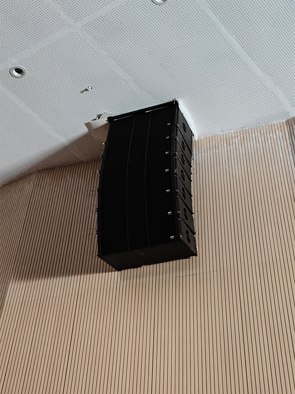 克州阿圖什市新城高級(jí)中學(xué)報(bào)告廳選用爵士龍專業(yè)音響