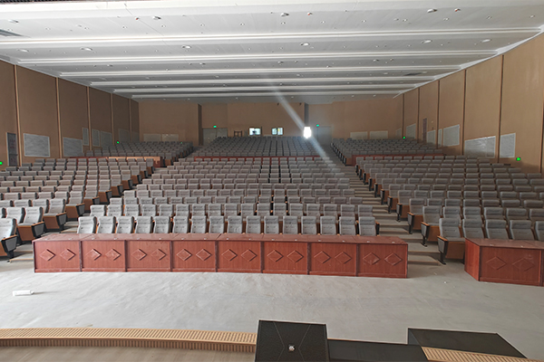 克州阿圖什市新城高級(jí)中學(xué)報(bào)告廳選用爵士龍專業(yè)音響