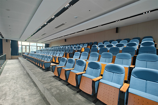 爵士龍音響助陣某高校教師活動(dòng)中心